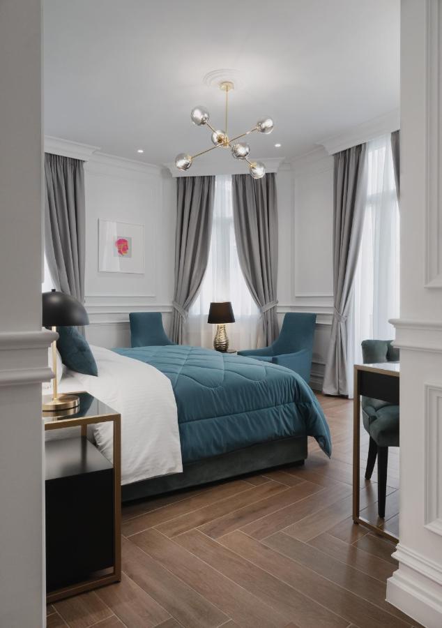 Praxitelous Luxury Suites เอเธนส์ ภายนอก รูปภาพ