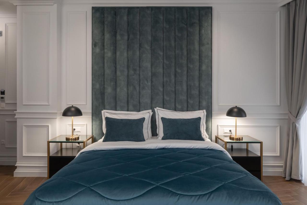 Praxitelous Luxury Suites เอเธนส์ ภายนอก รูปภาพ