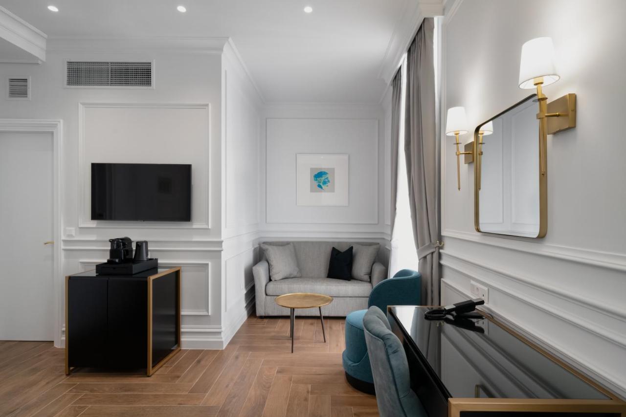 Praxitelous Luxury Suites เอเธนส์ ภายนอก รูปภาพ