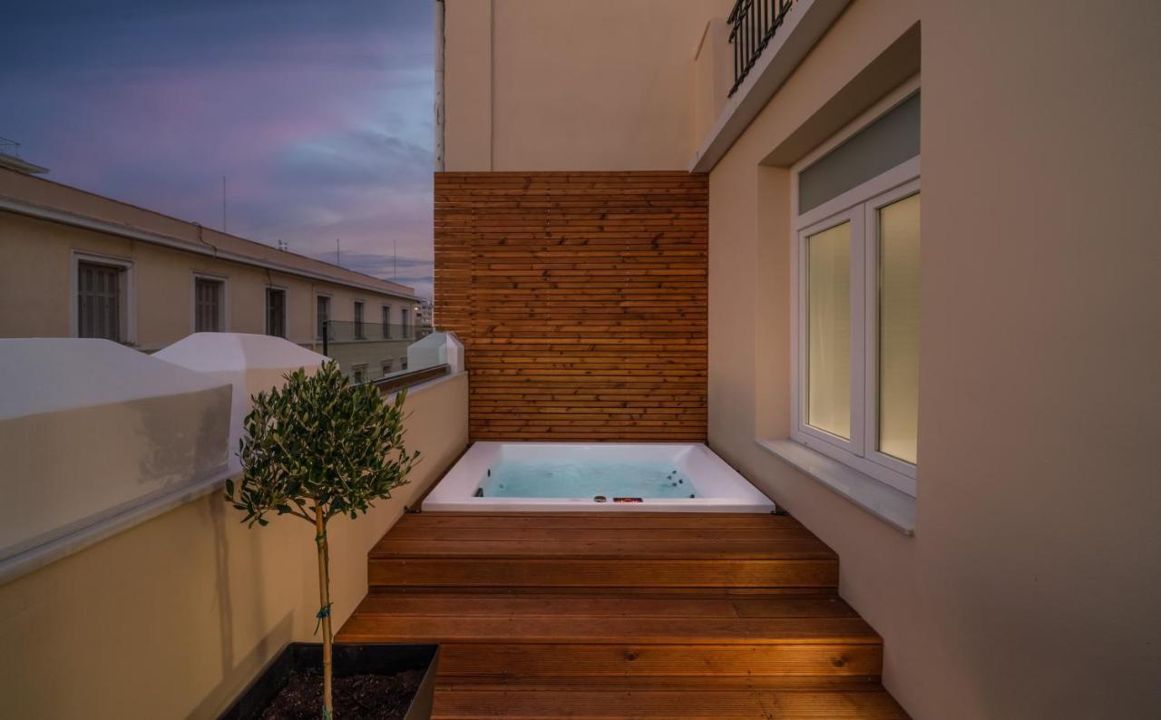 Praxitelous Luxury Suites เอเธนส์ ภายนอก รูปภาพ