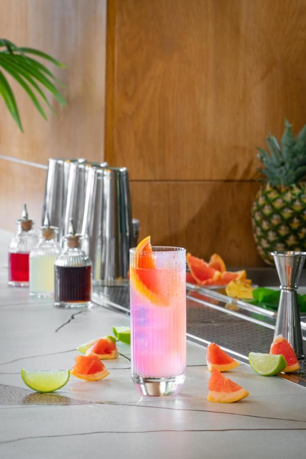 Praxitelous Luxury Suites เอเธนส์ ภายนอก รูปภาพ